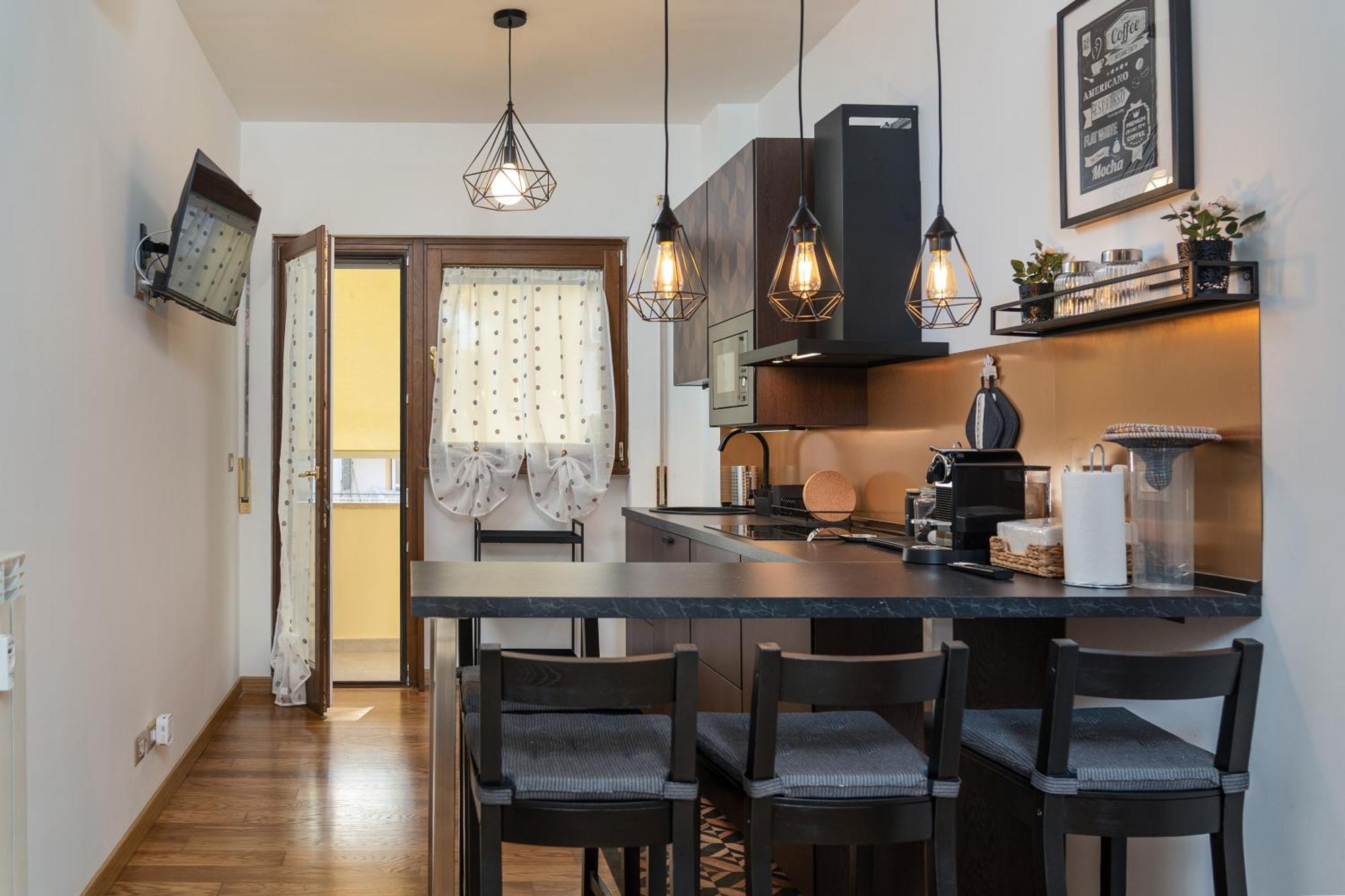 Your Place In Apartment *